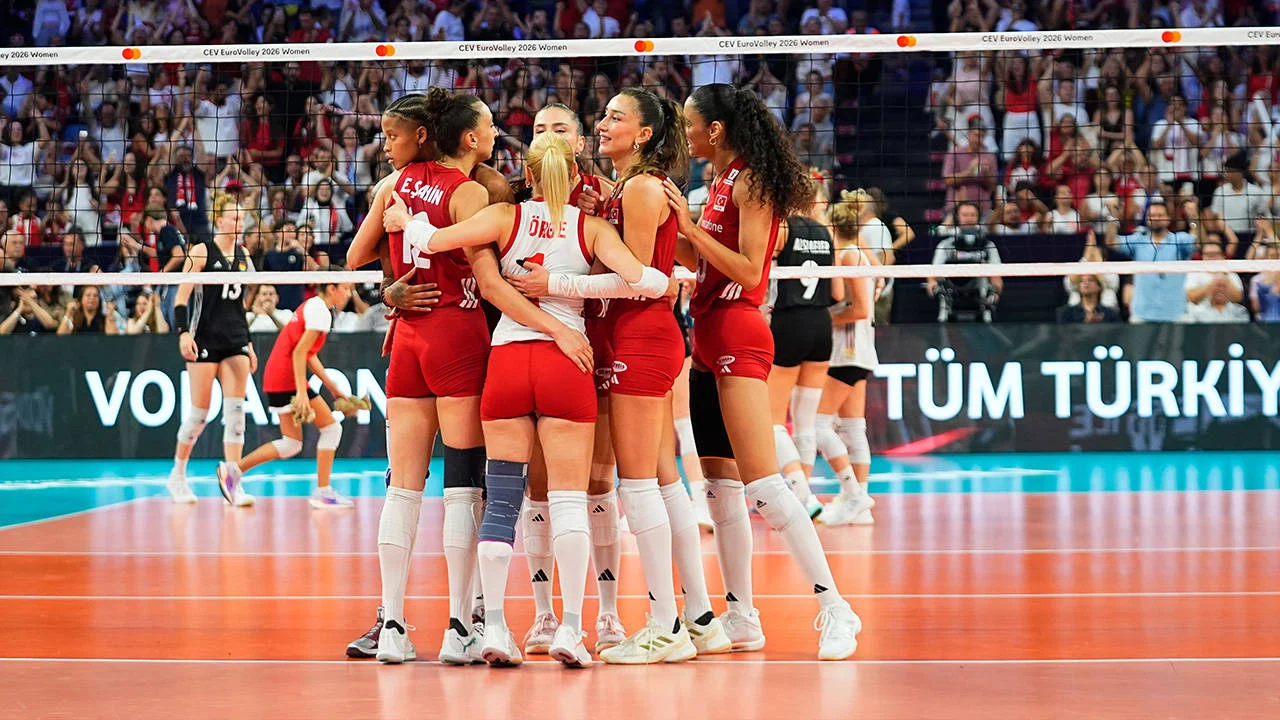 A Milli Kadın Voleybol Takımı, 4'te 4 yaptı