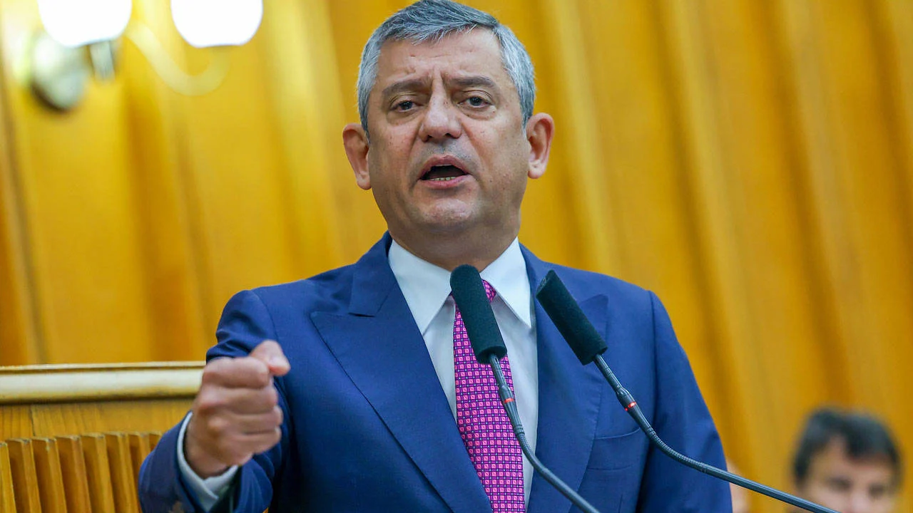 Özgür Özel: YENİ Parti'de genel başkanı üyeler seçecek, 3 dönem kuralı uygulanacak