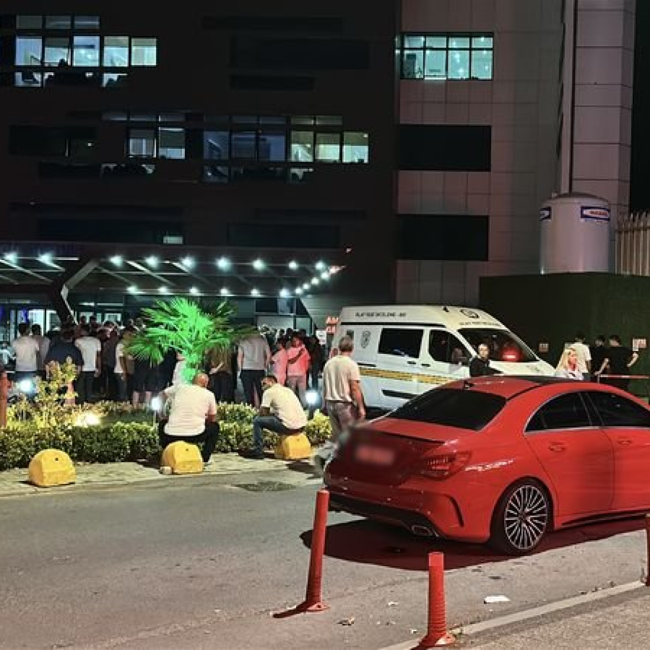 Üvey baba oğulun tartışması kanlı bitti: 1 ölü