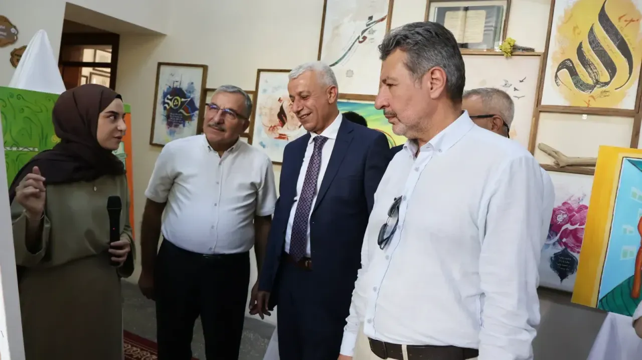 “İçimden Yansımalar” Sergisi Sanatseverlerle Buluştu