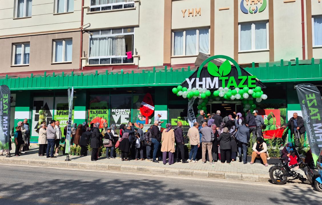 YHM Taze 2. Şubesini Açtı! Büyük İndirimlere Yoğun İlgi