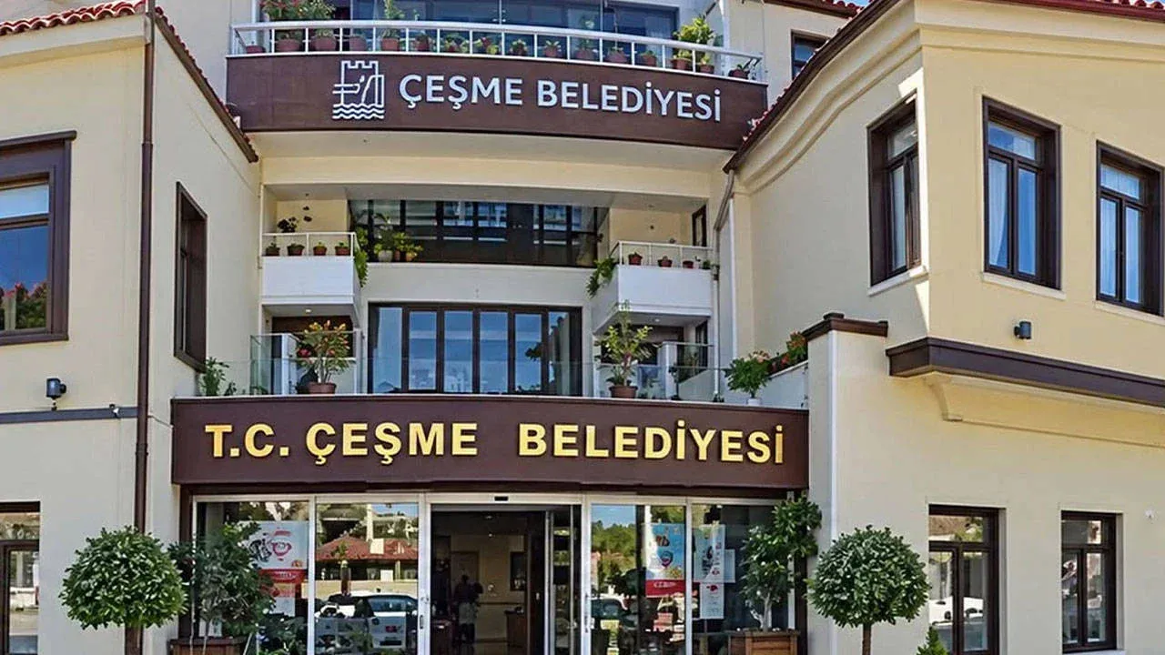 Çeşme Belediyesi'ne operasyon: Belediye Başkan Yardımcısı dahil 10 kişi tutuklandı