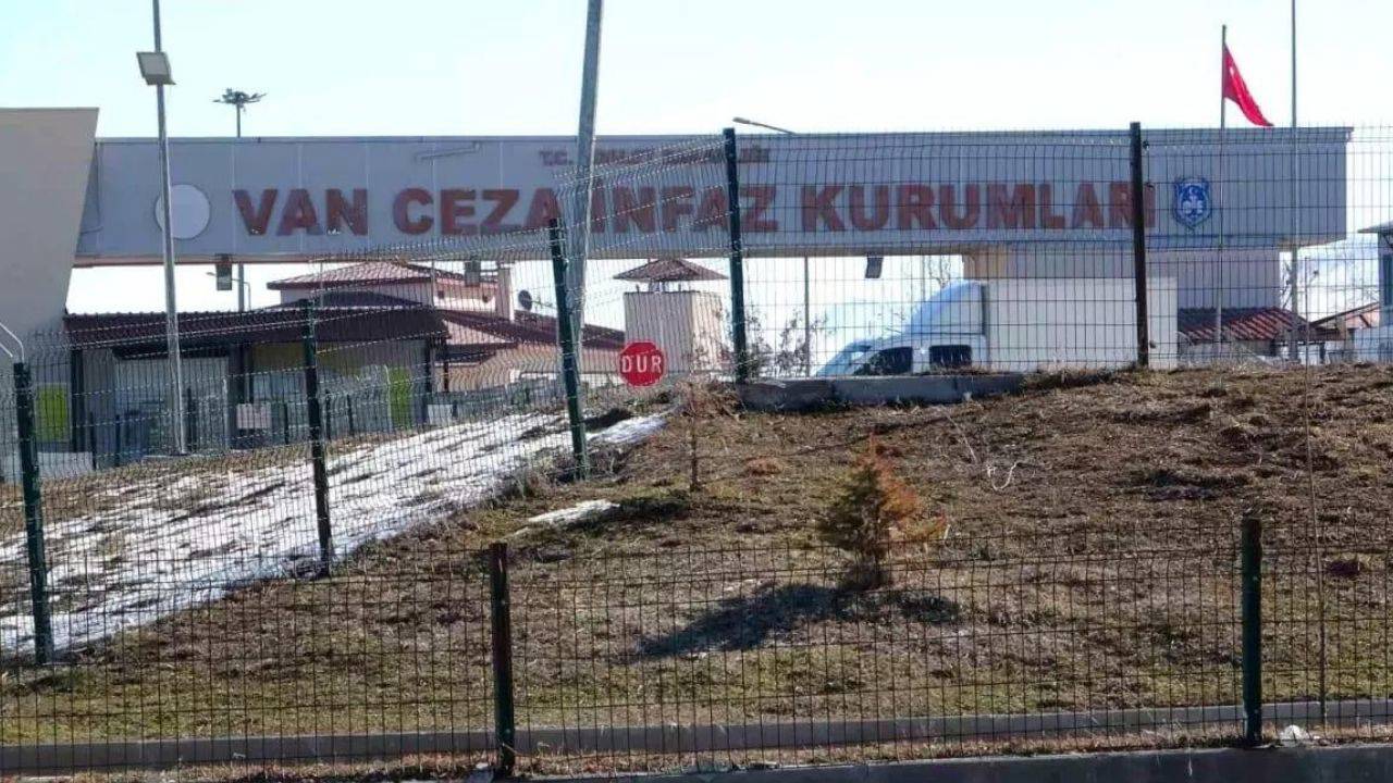 İşkenceye uğrayan tutsaktan suç duyurusu