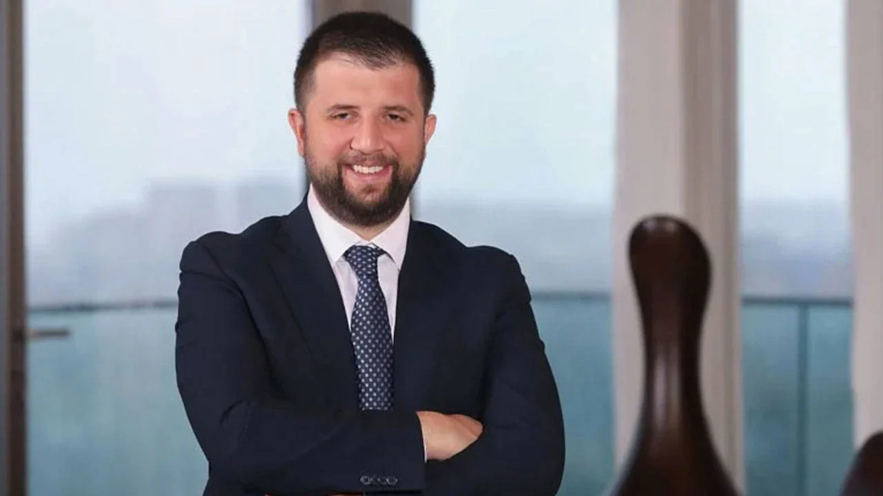 Uyuşturucu soruşturması: Hamdi Akın'ın oğlu gözaltına alındı