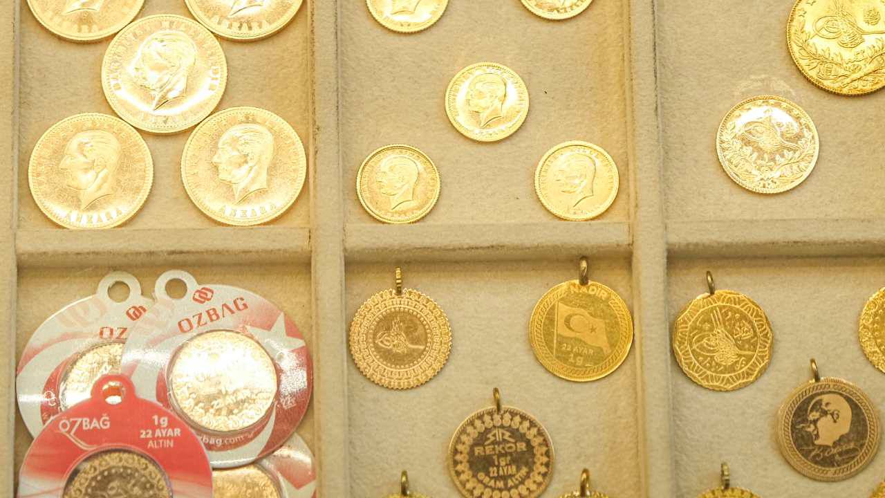 ÇEYREK ALTIN BUGÜN KAÇ LİRA? | 15 Ağustos 2026 Cumartesi Güncel Altın Fiyatları
