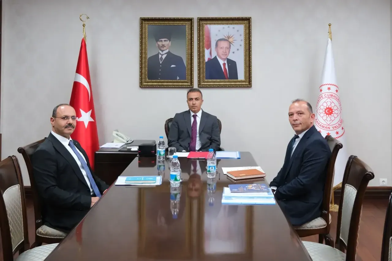 Vali Çiçek Sosyal Yardım Toplantısına Katıldı