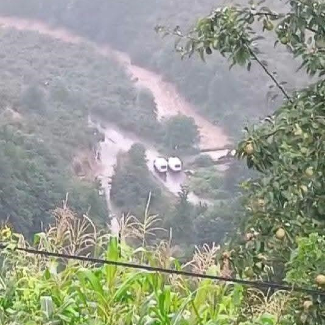 Giresun'da facia! Anne ile 2 kızı sel sularına kapıldı