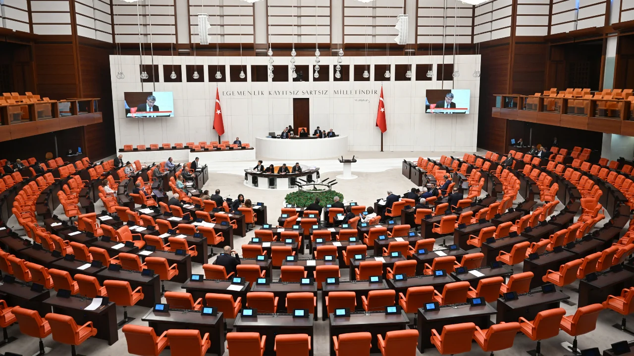 Son milletvekili geçişlerinin ardından TBMM'de tablo nasıl değişti?