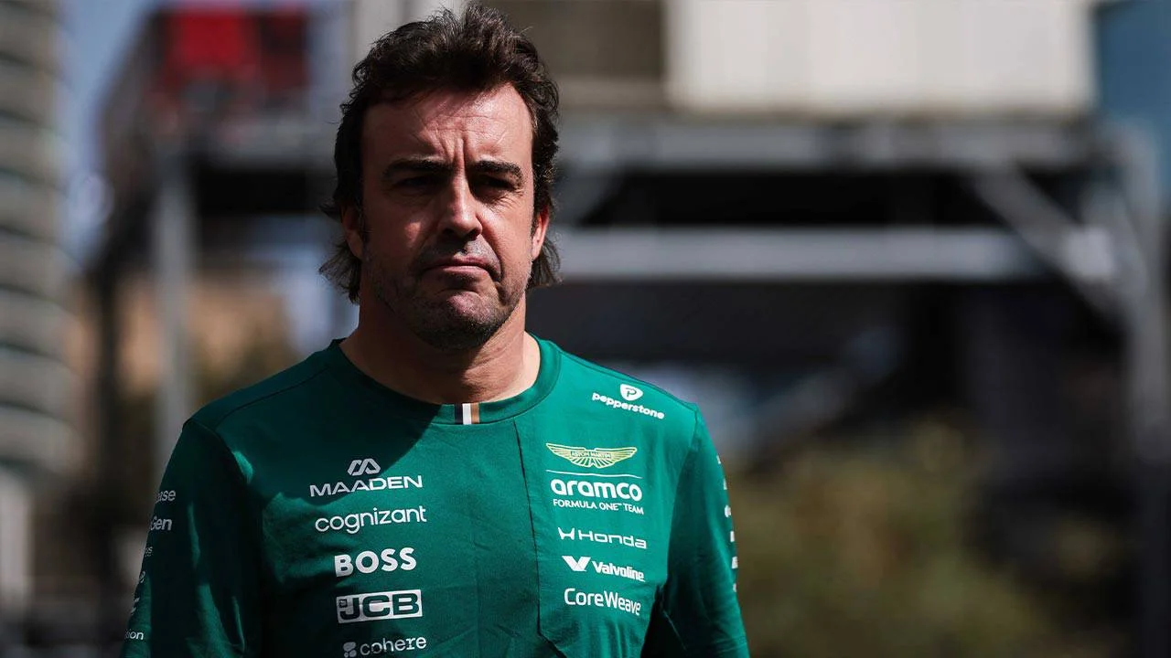 Fernando Alonso, Formula 1'de kalıyor