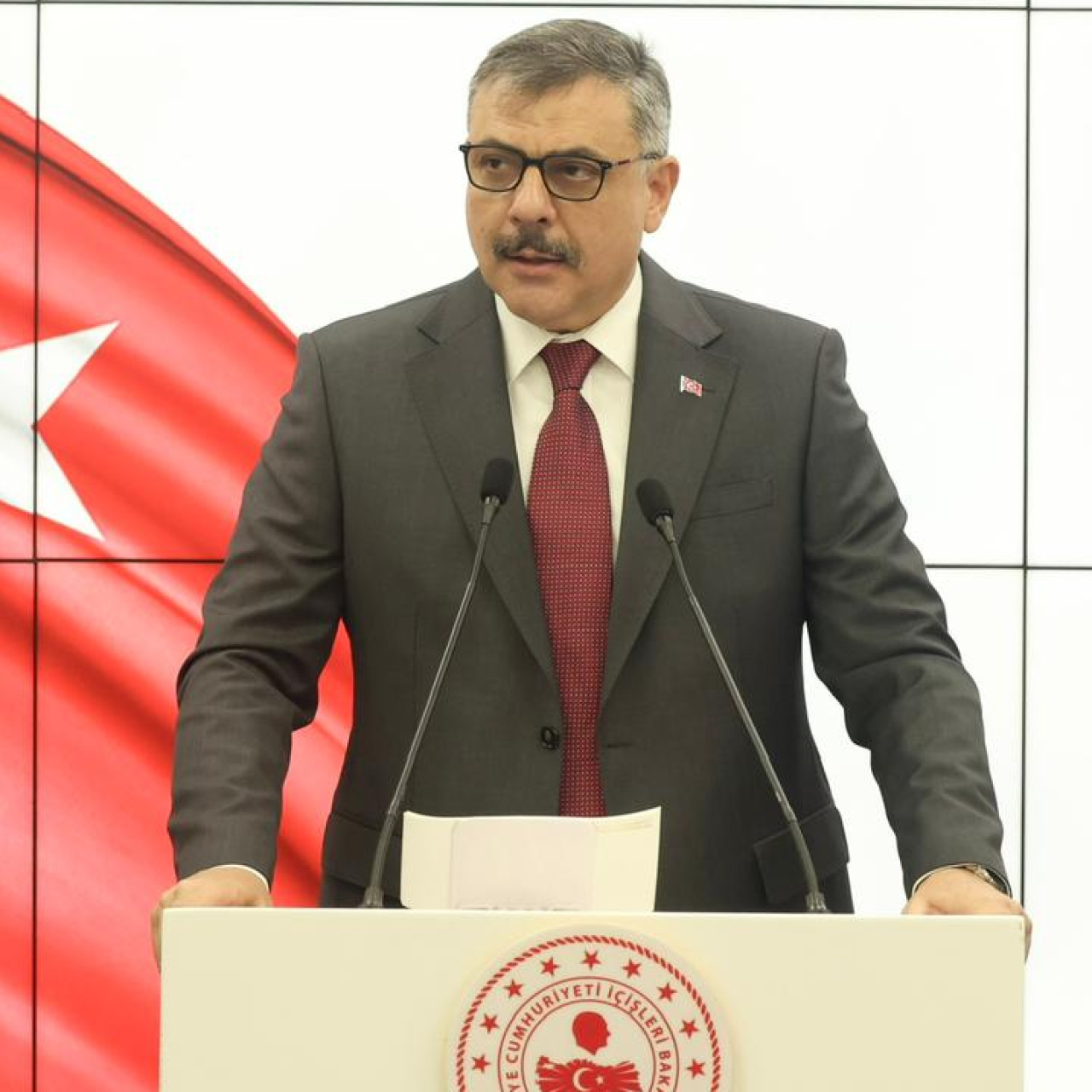 "Provokasyon peşinde koşan 4 şahıs gözaltında"