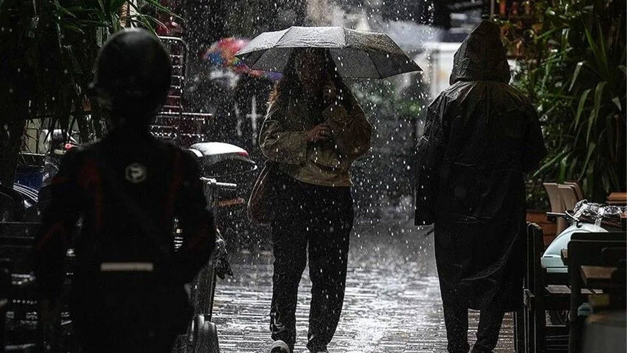 Meteoroloji uyardı: Birçok kentte kuvvetli yağış ve fırtına bekleniyor