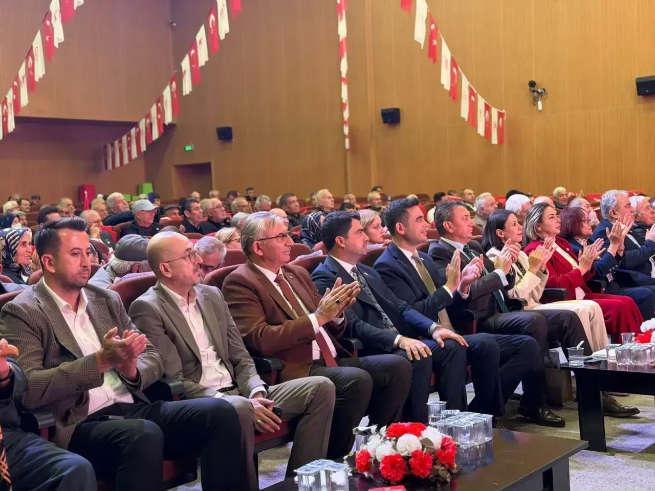 Karaman’da Yeni Parti İl Başkanı Ahmet Recai Evcen Oldu!