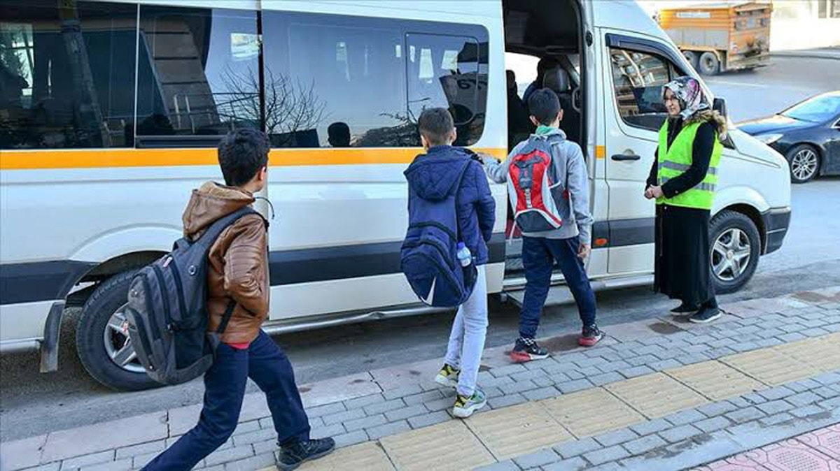 İstanbul'da servis ücretlerine zam!