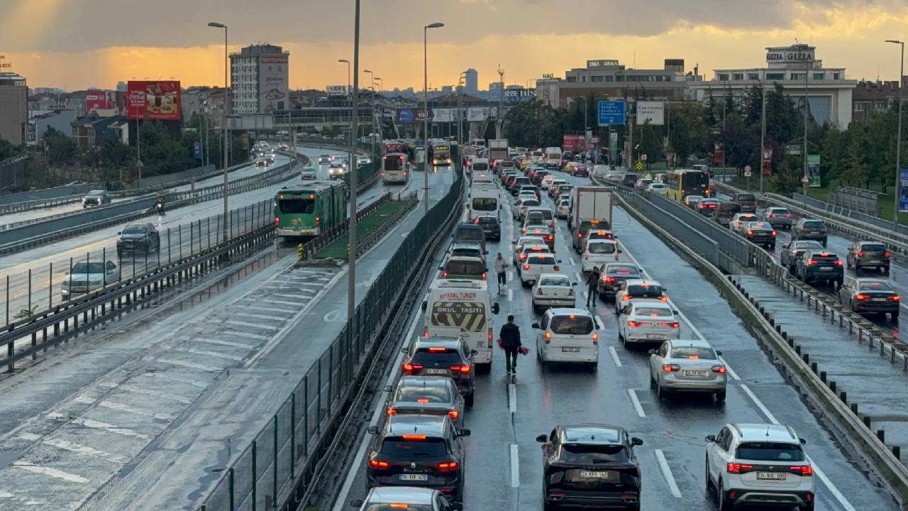 İstanbul'da akşam saati trafiği: Yüzde 81'e çıktı