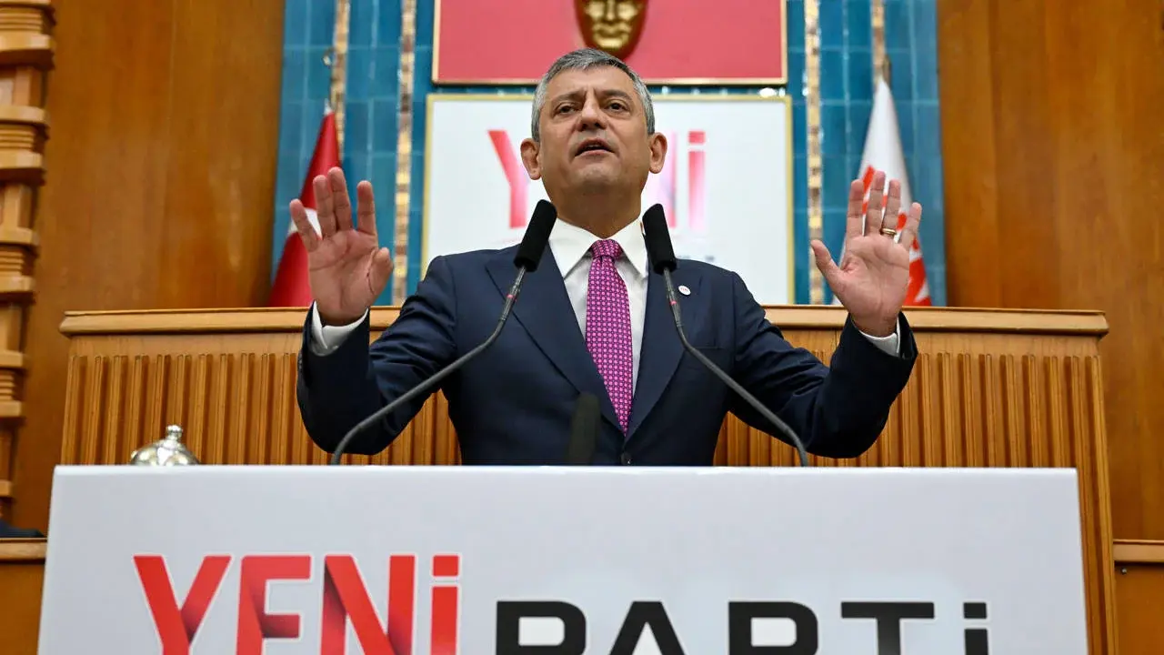 Özgür Özel'den çağrı: Herkesi YENİ Parti’ye üye olmaya davet ediyoruz