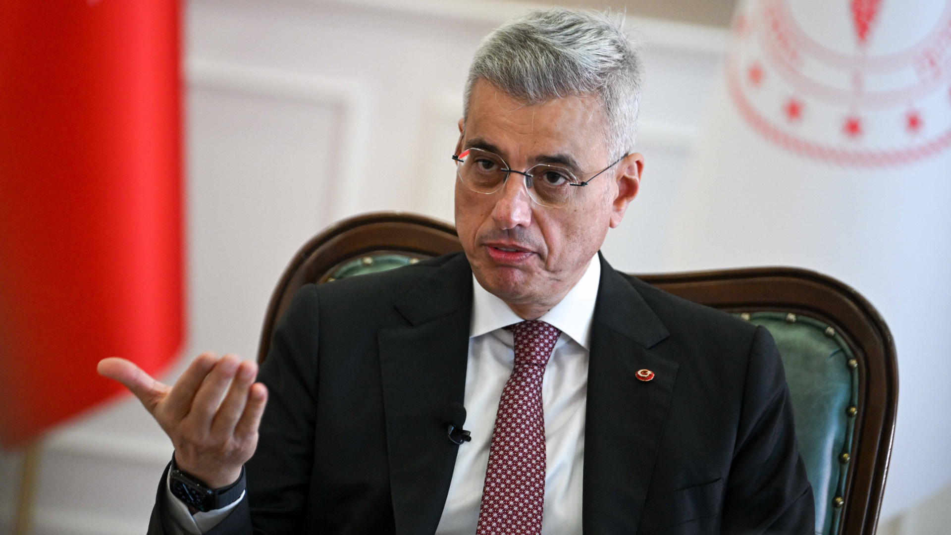 "Sigara satışı kimlikle olacak"