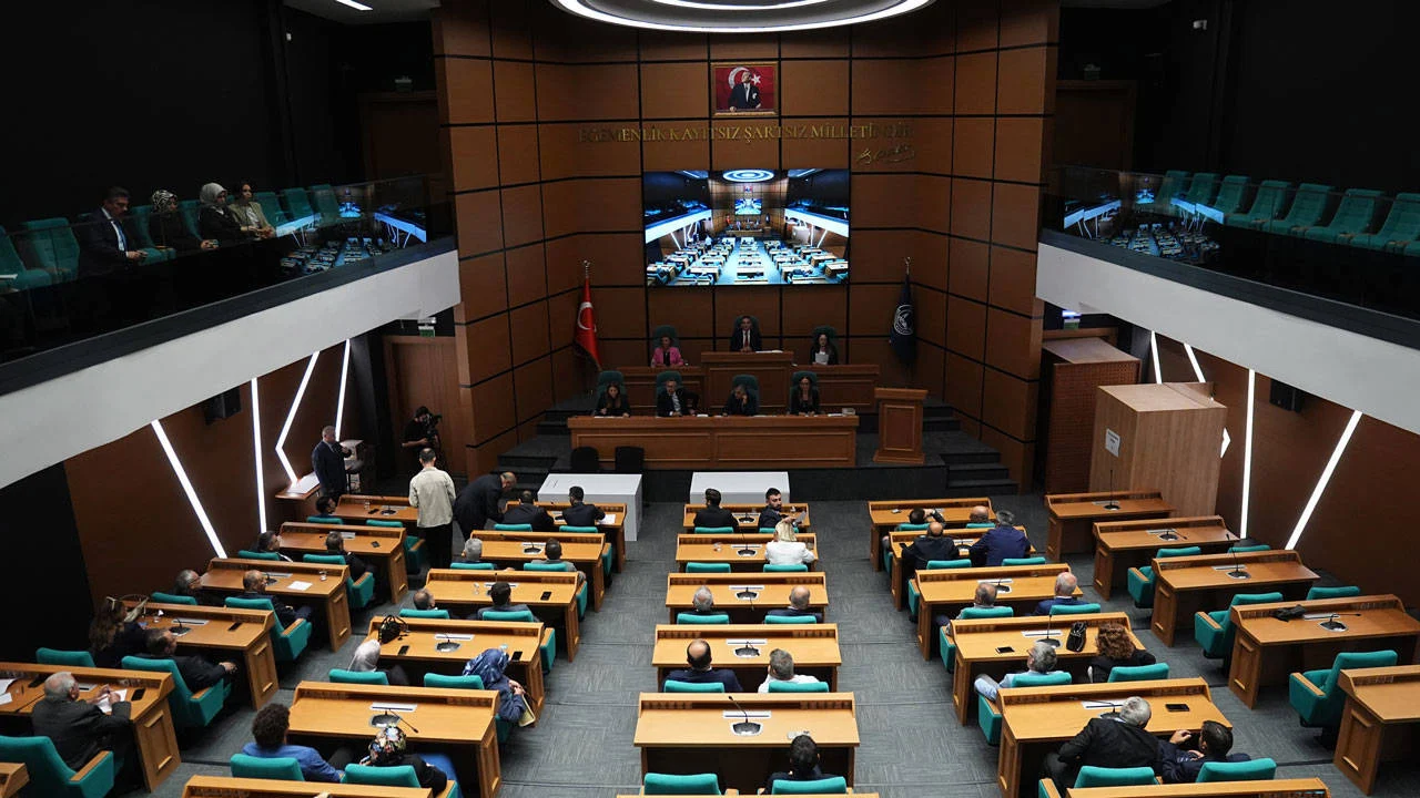 Üsküdar Belediye Başkanvekili Seçimi Ne Zaman? Üsküdar Belediye Meclis Üyesi Parti Dağılımı