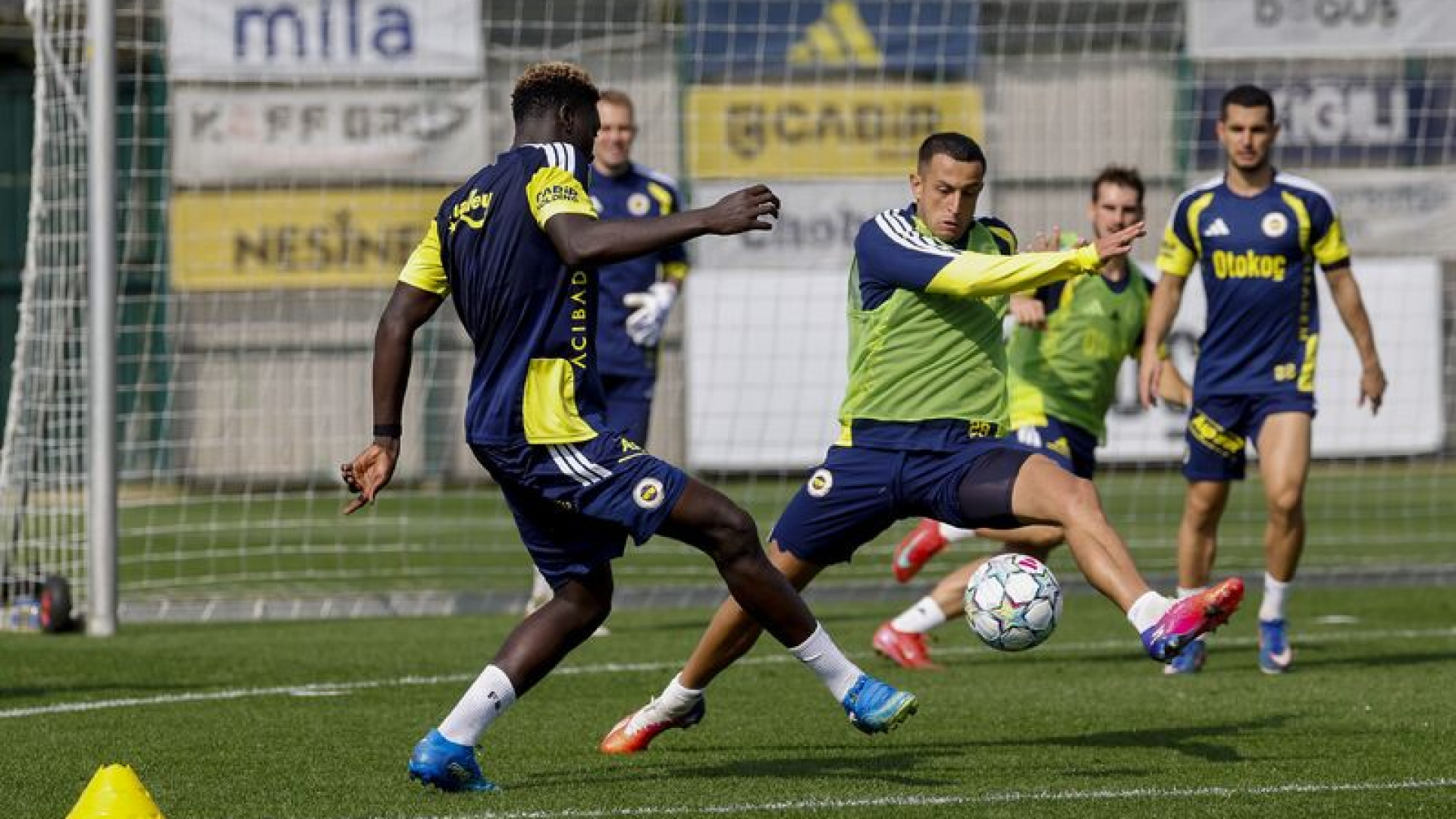 Fenerbahçe'de Aston Villa maçı mesaisi!