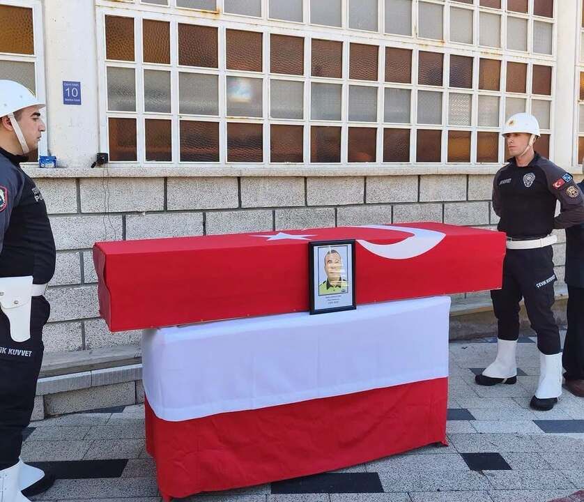 Karamanlı Polis Memuru Abdurrahman Eski Son Yolculuğuna Uğurlandı