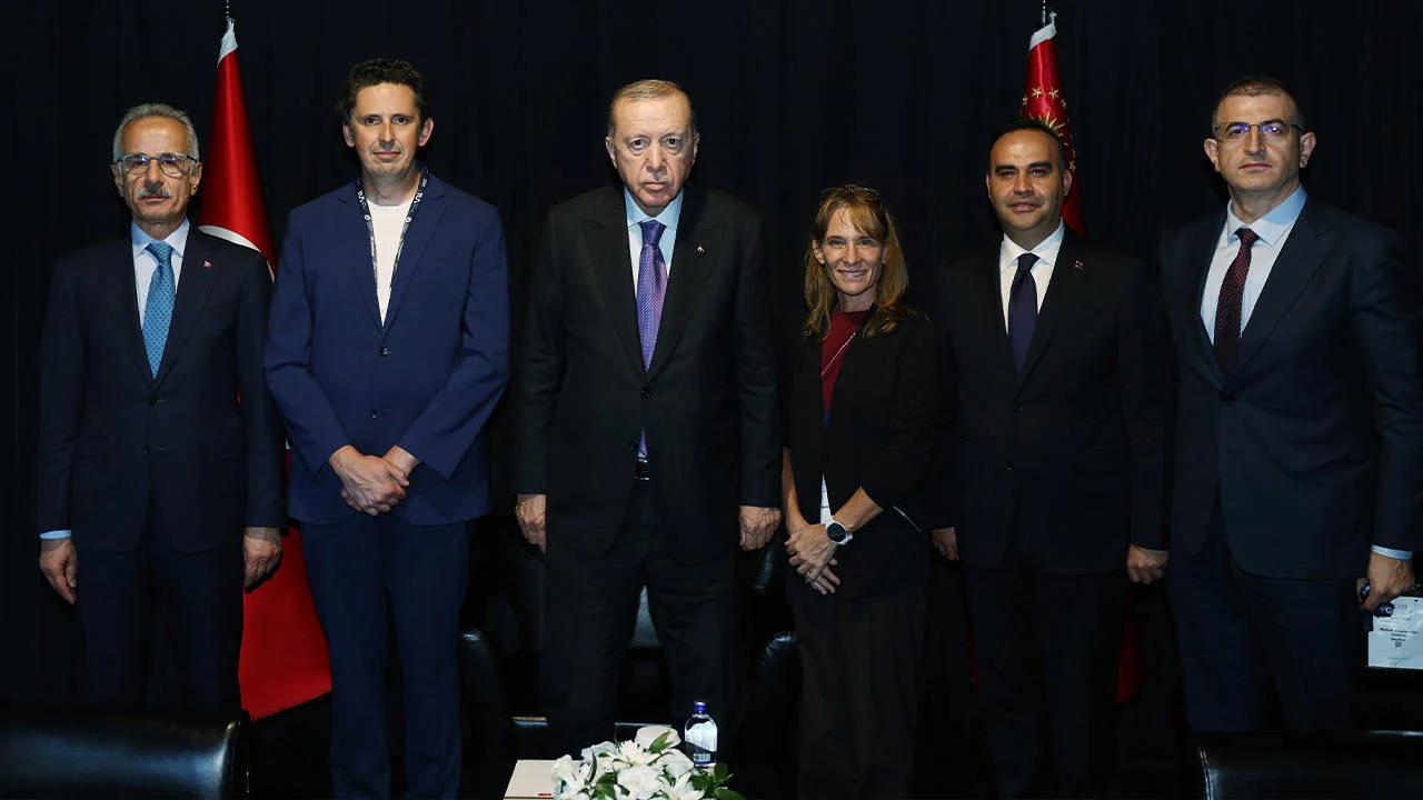 Erdoğan, SpaceX üst düzey yöneticileriyle bir araya geldi
