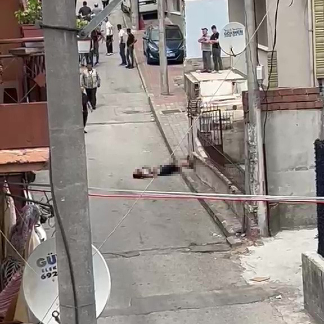 Eski karısının eşini öldürdü!
