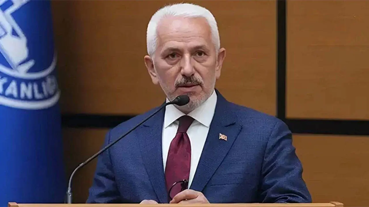 AKP'den CHP'ye geçmişti: Ekrem Baki, İBB ve Üsküdar meclis üyeliklerinden istifa etti