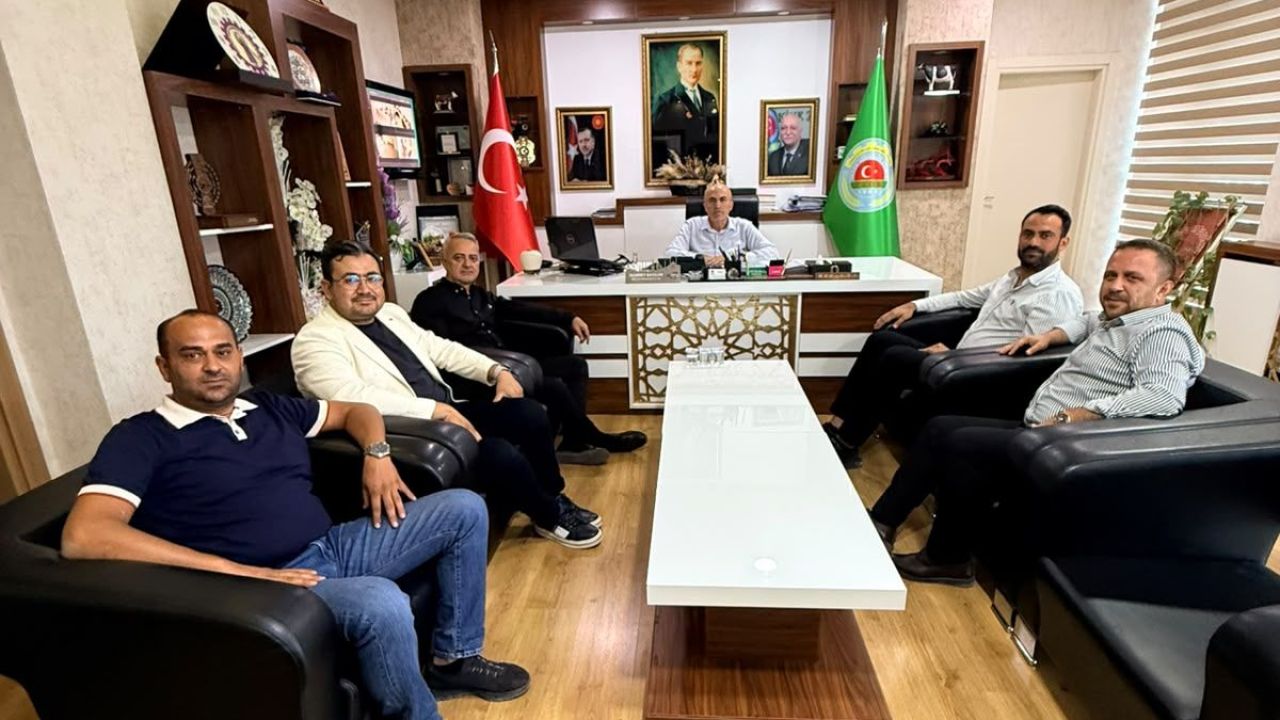 TARIMIN GELECEĞİ İÇİN AYNI MASADA BULUŞTULAR: YAKUP DEMİREL VE EKİBİNDEN ZİRAAT ODASI’NA ZİYARET