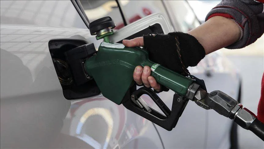 Akaryakıtta tabela değişti: Motorin fiyatları 100 liranın altına geriledi