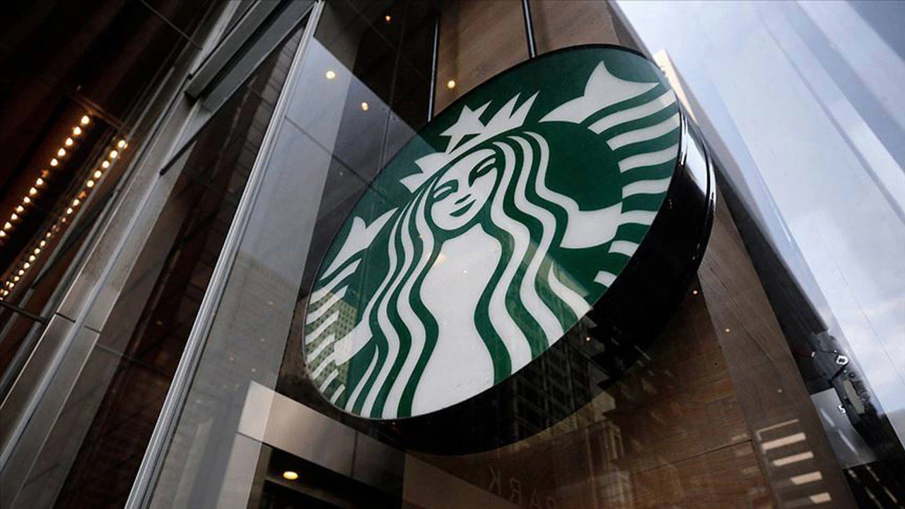 Fatura yine çalışana kesildi: Starbucks 250 şubesini kapatma kararı aldı