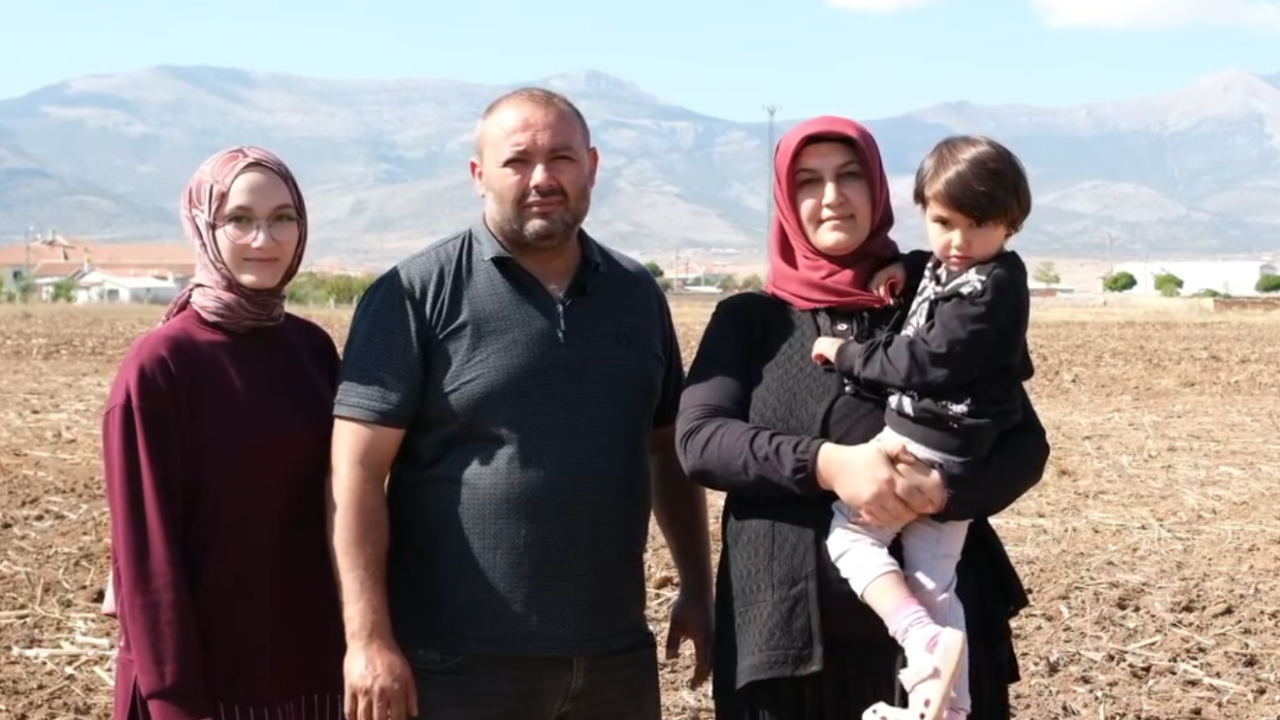 Karaman’da Aynı Tarlada İki Yürek, Bir Emek!