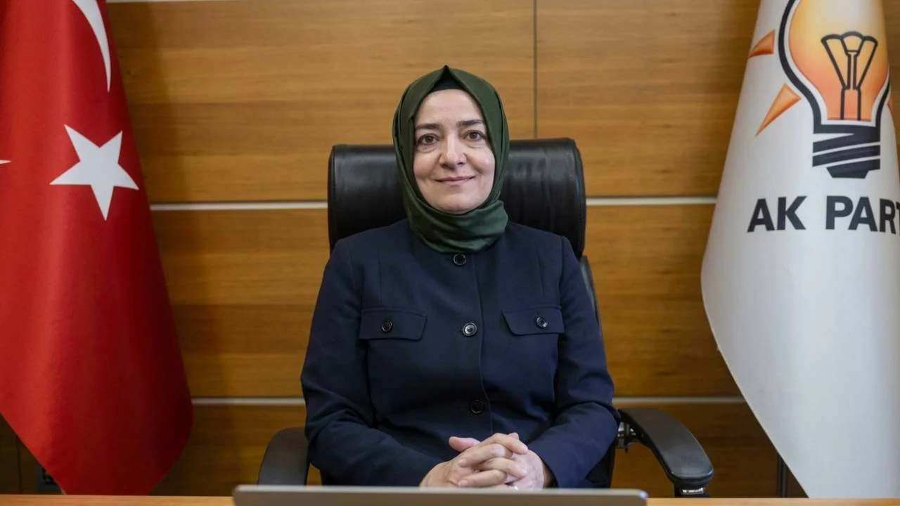 AKP'de Fatma Betül Sayan Kaya gelişmesi