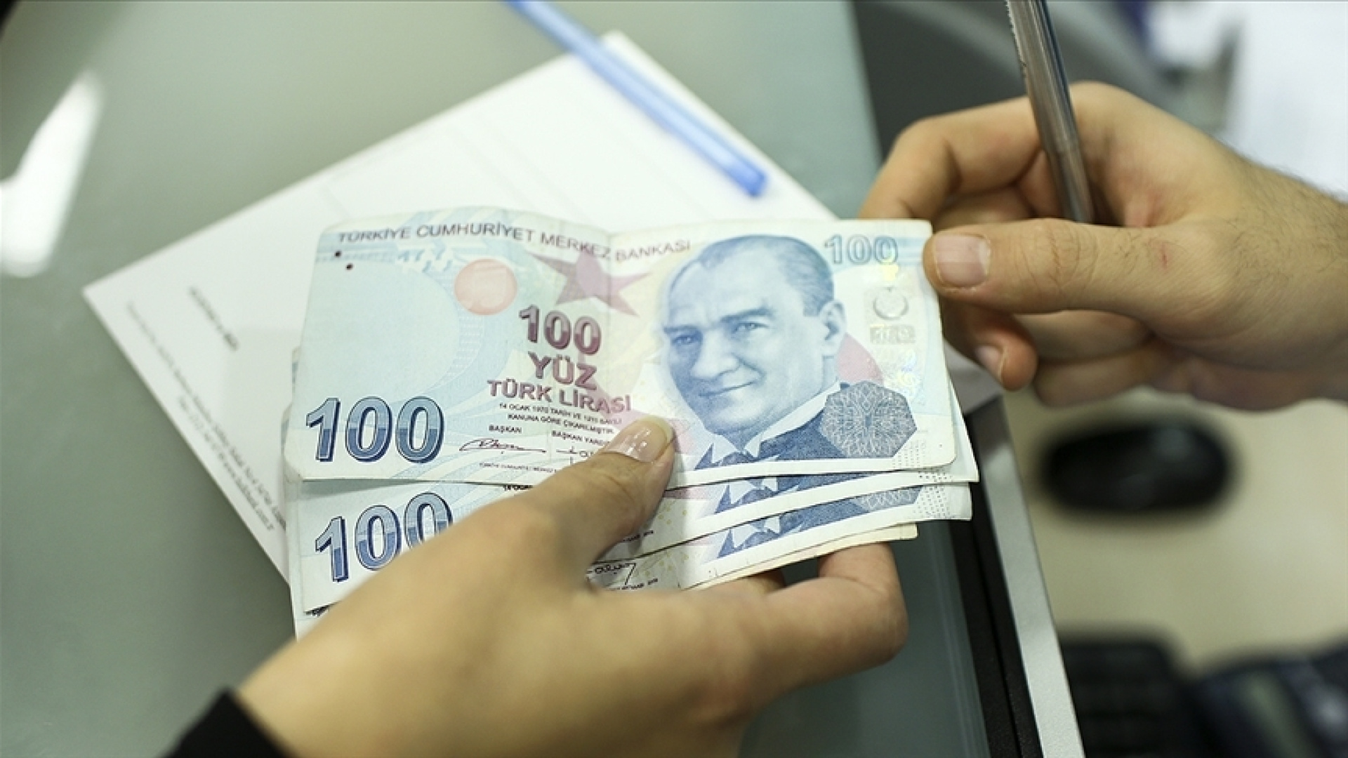 Çalışan çocuk yetim aylığı alabilir mi?