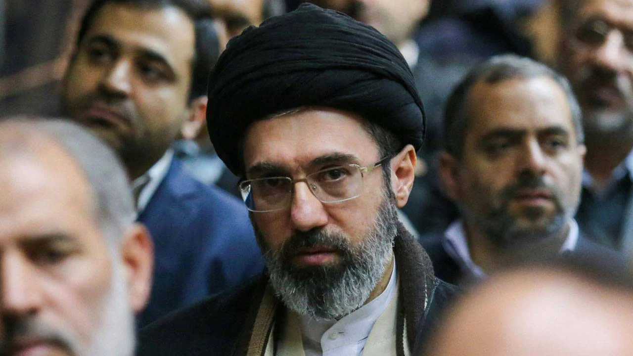 Hamaney'den Körfez ülkelerine çağrı: Gerçek düşmanınıza karşı koyun