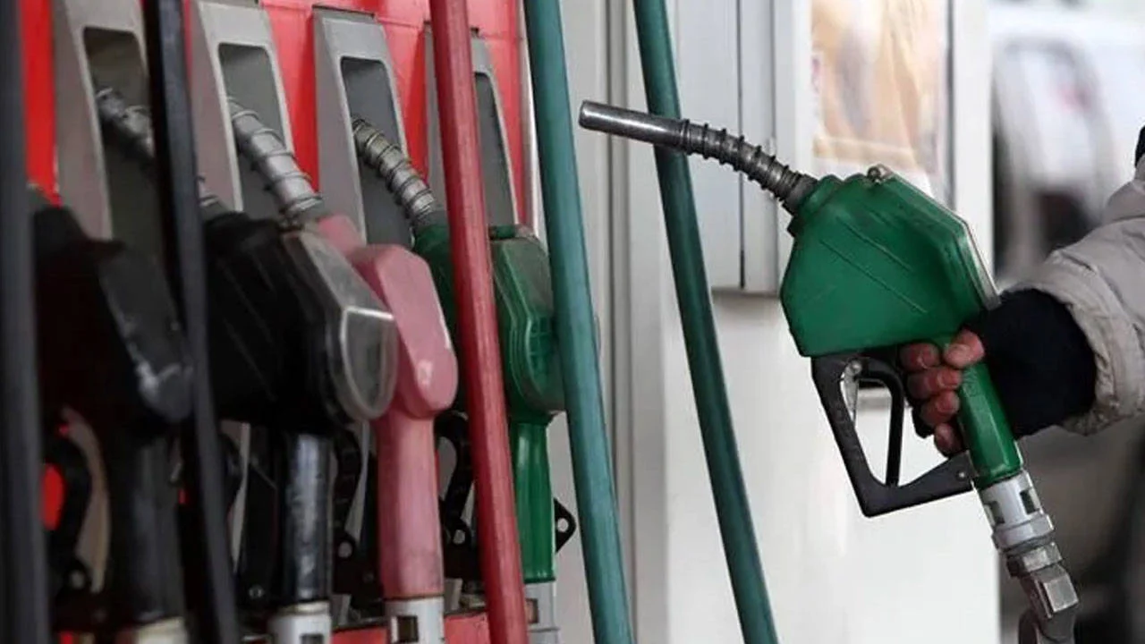 Akaryakıtta zam dalgası: Otogaz, motorin ve benzinde fiyat değişiyor