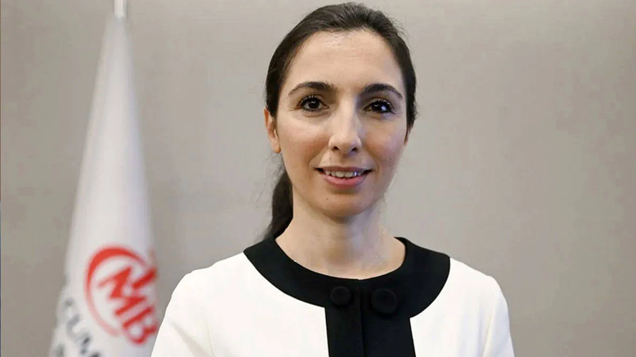 Hafize Gaye Erkan komşularıyla adliyelik oldu: "Bakan olup hepinizi içeri attıracağım" dedi iddiası