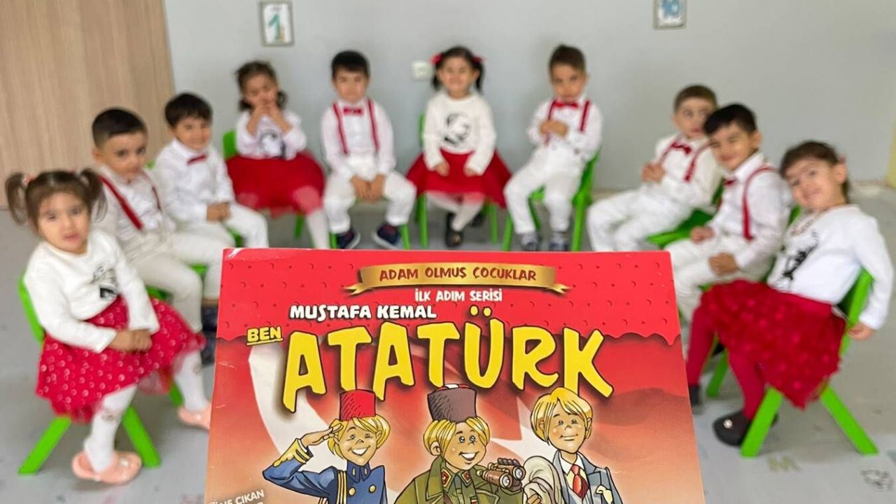 Neşe Eğitim Kurumunda 29 Ekim Cumhuriyet Bayramı Coşkulu Törenle Kutlandı