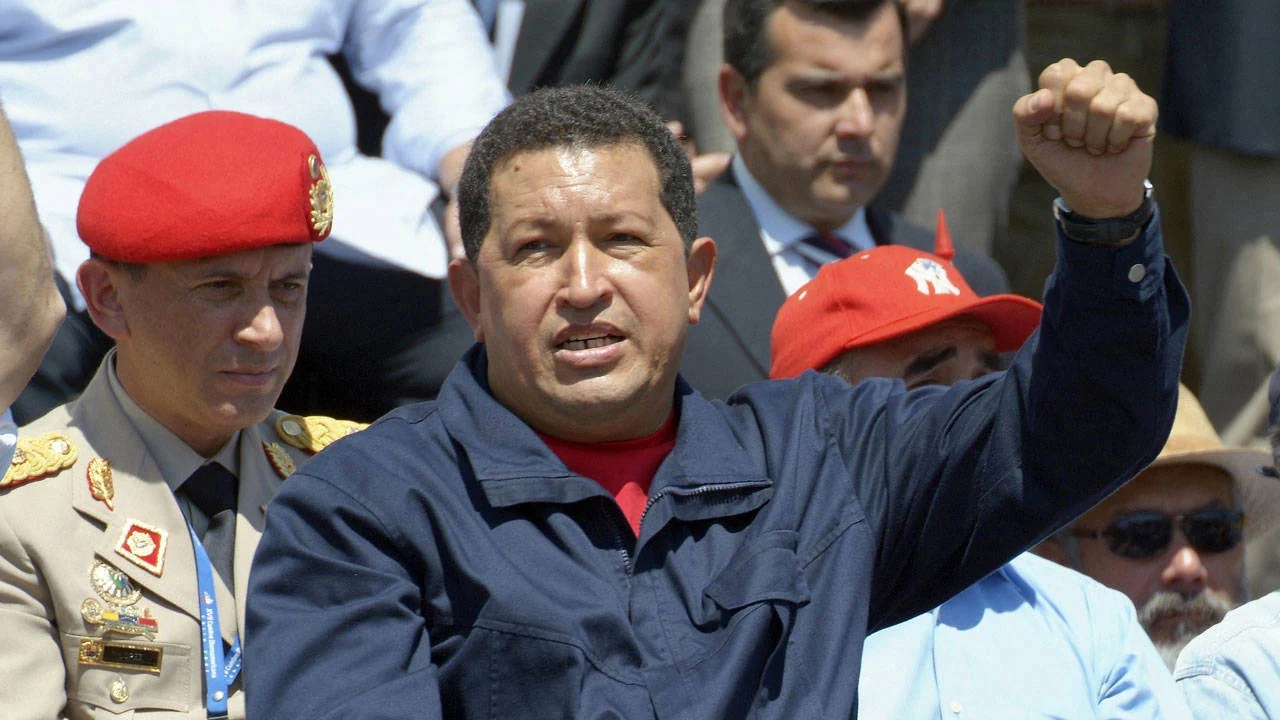 Chávez’in mirası tasfiye ediliyor: Stratejik sektörleri piyasaya açıyor