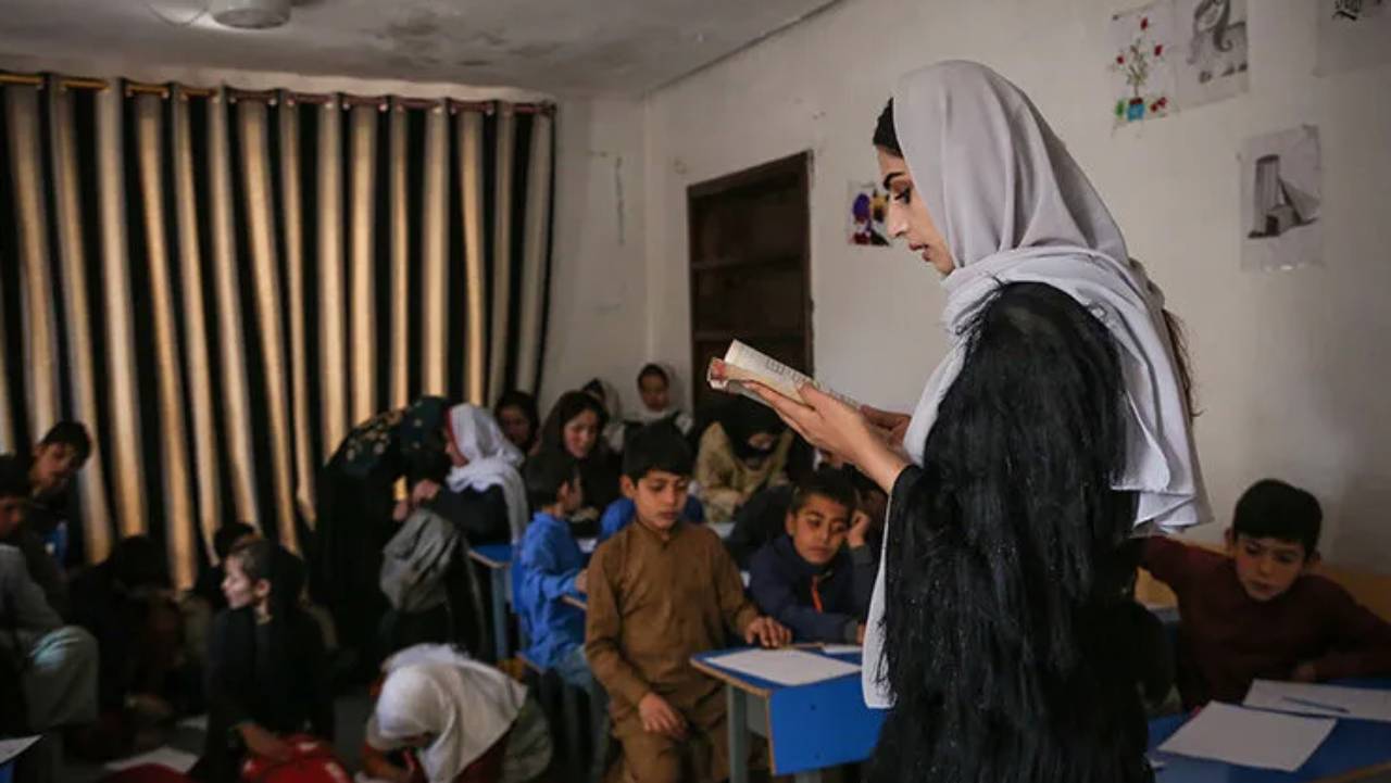 Afganistan'da kadının ücretli emeği yok oluyor