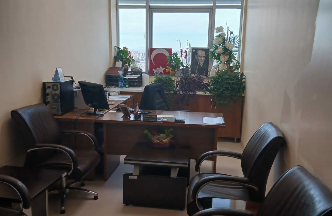 Karaman’da Atatürk Resmi ve Türk Bayrağı Krizi İddiası!
