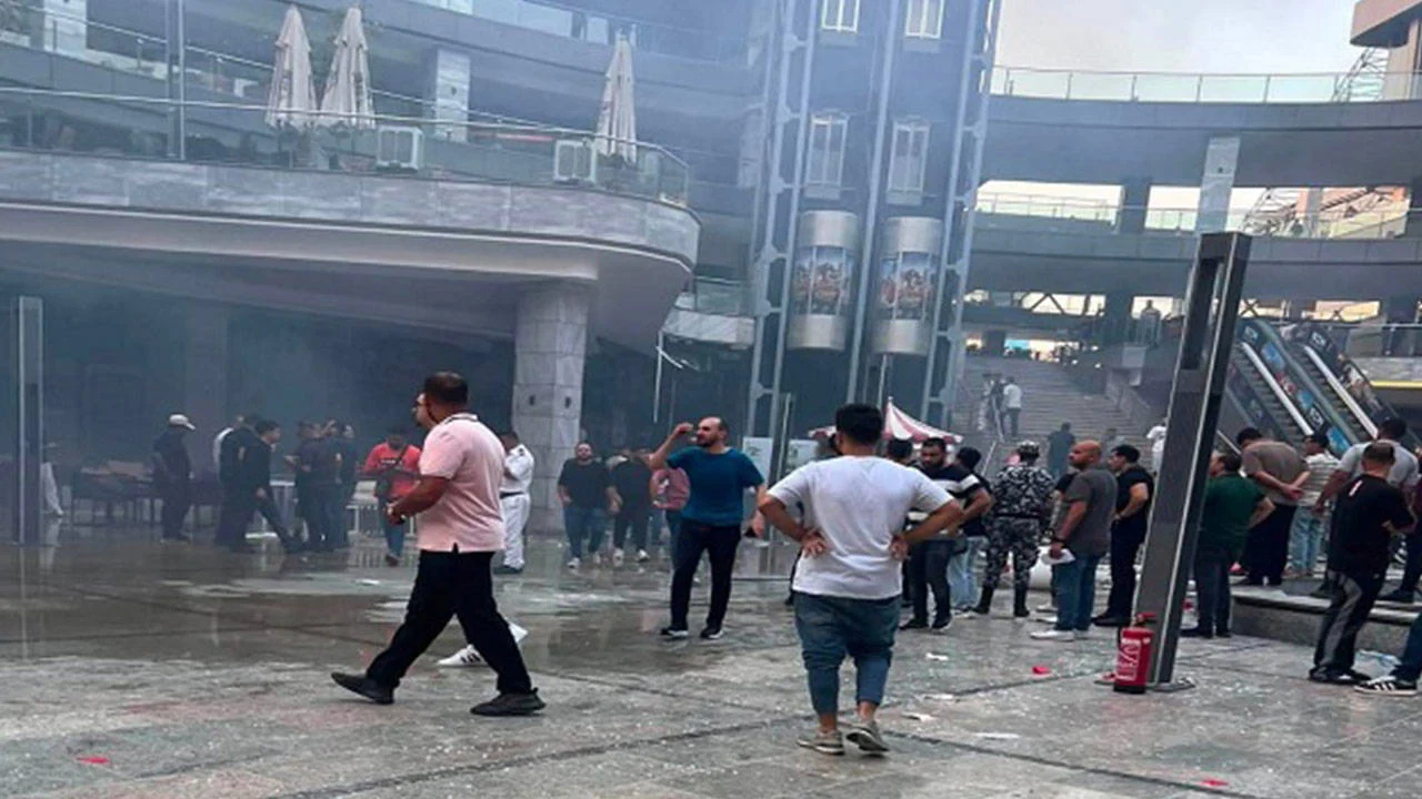 Mısır'da alışveriş merkezinde patlama: 3 kişi öldü, 17 kişi yaralandı