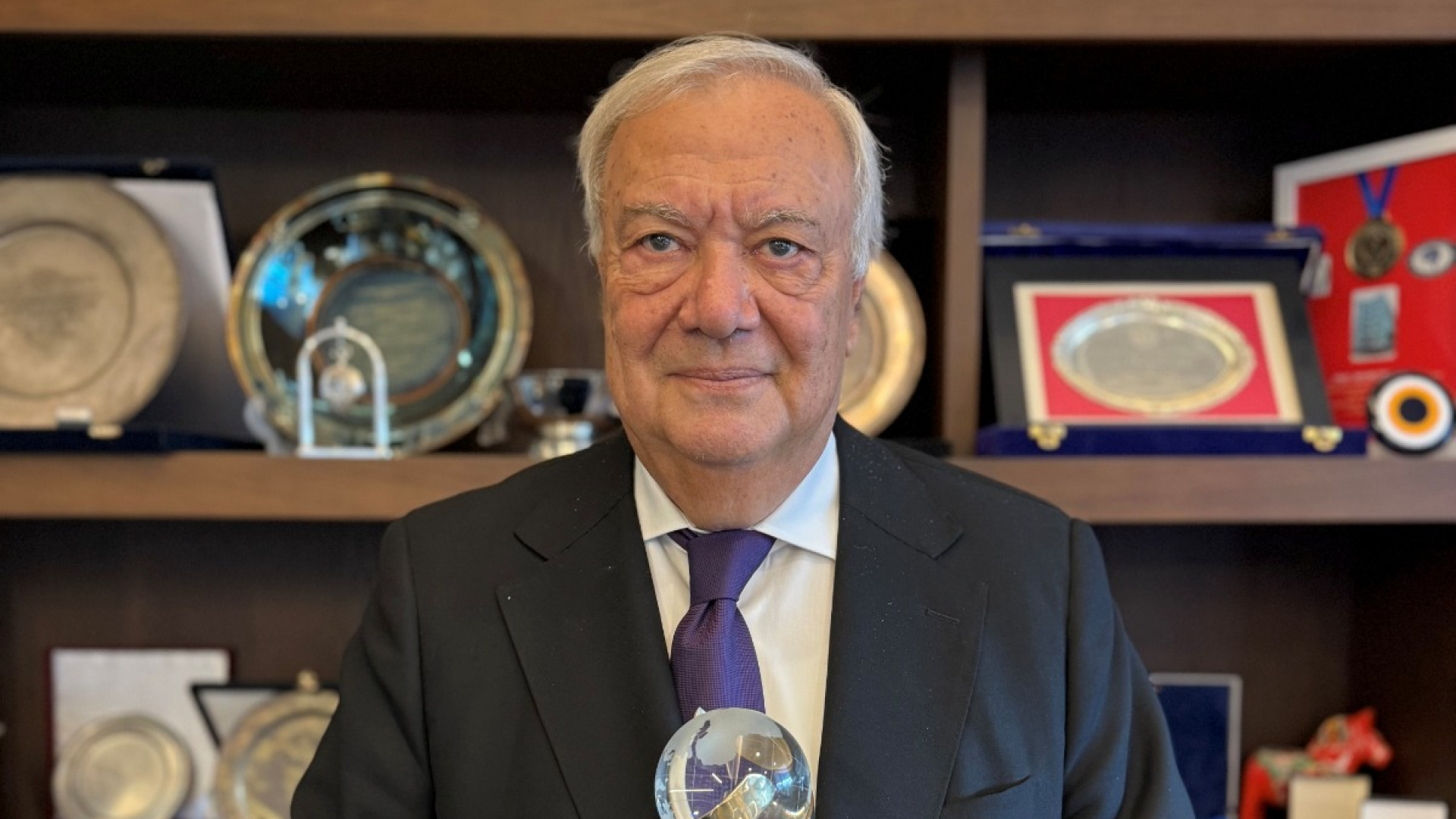 Prof. Dr. Necmettin Pamir Altın Nöron Ödülü aldı