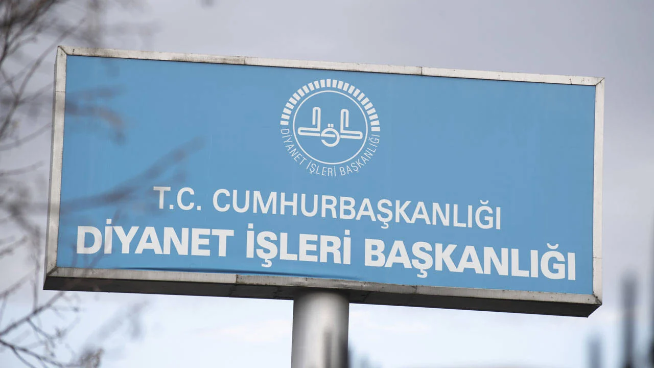 Diyanet’te fon sessizliği: Hutbede tek kelime edilmedi
