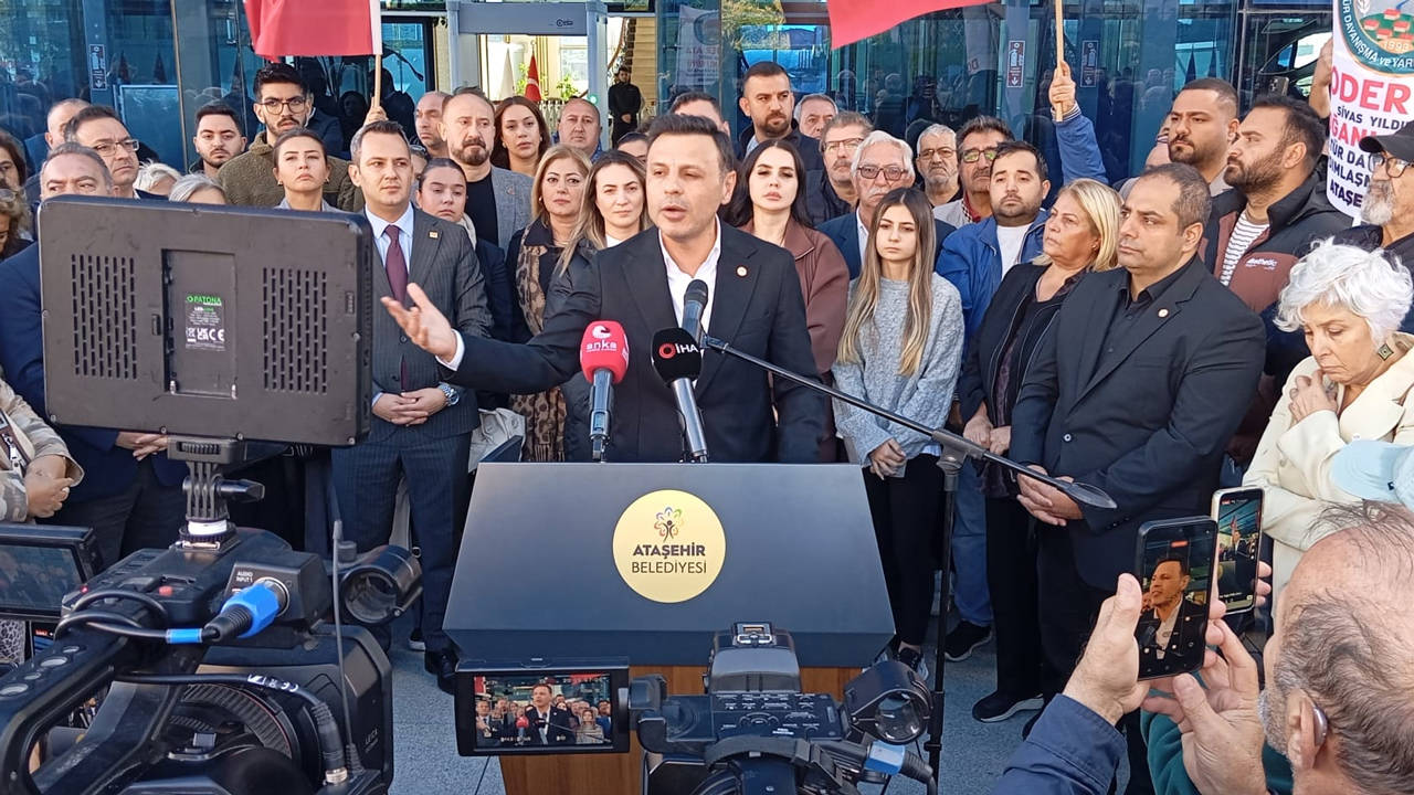 YENİ Partili Çelik'ten Ataşehir Belediyesi'ne yönelik operasyonlara tepki: "Sandıkla kazanamayacaklarını anlayınca çökme girişimine başladılar"