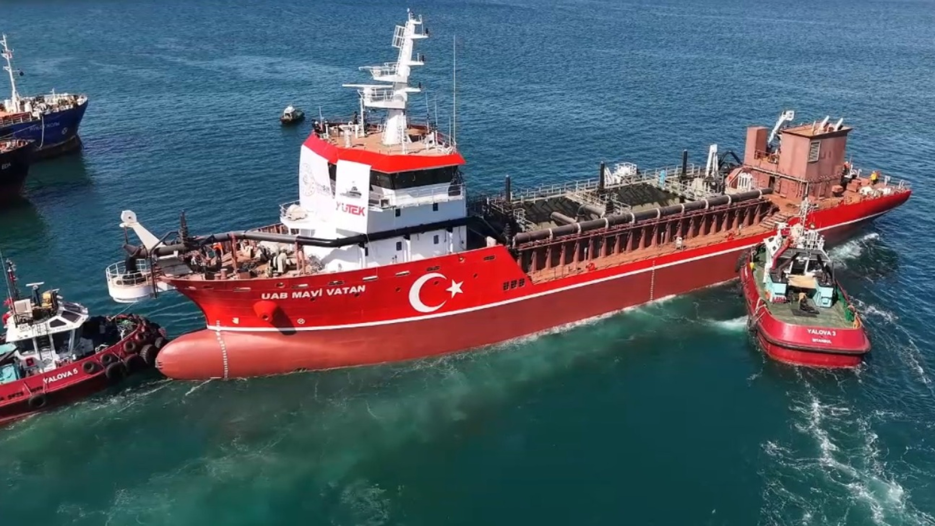 Türkiye’nin ilk emici özellikli tarama gemisi suyla buluştu