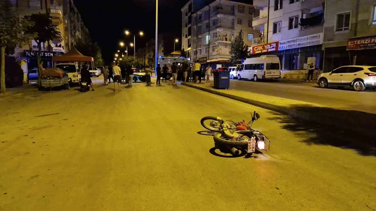 Motosiklet sürücüsünün ölümüyle sonuçlanan kaza kamerada