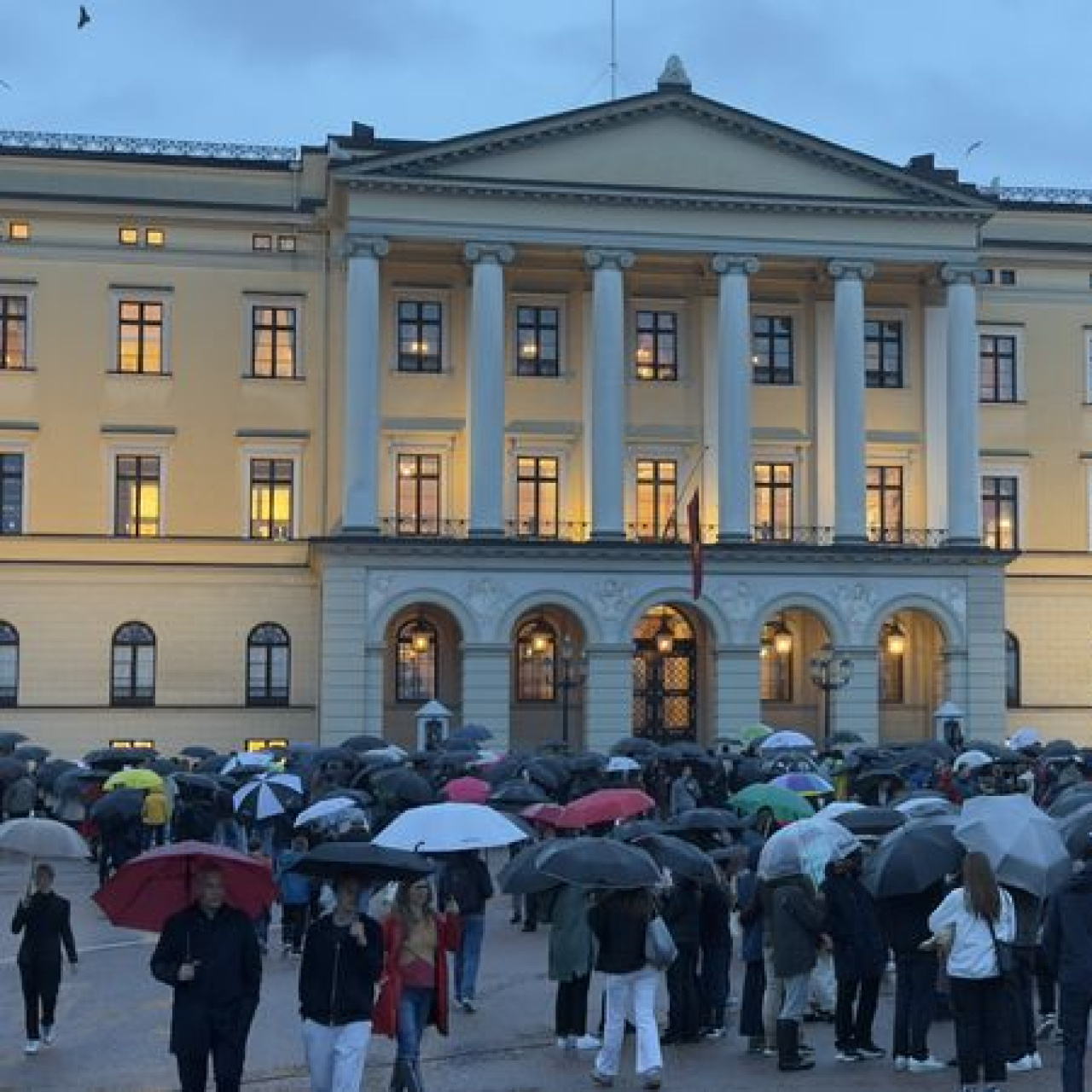 Norveç’te taç değişti, krizler yerinde kaldı