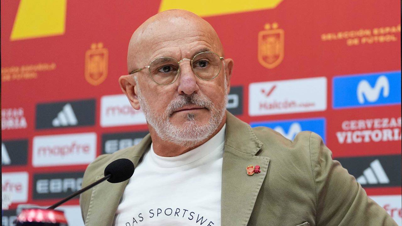 İspanya, Luis de la Fuente’nin sözleşmesini 2032’ye kadar uzattı