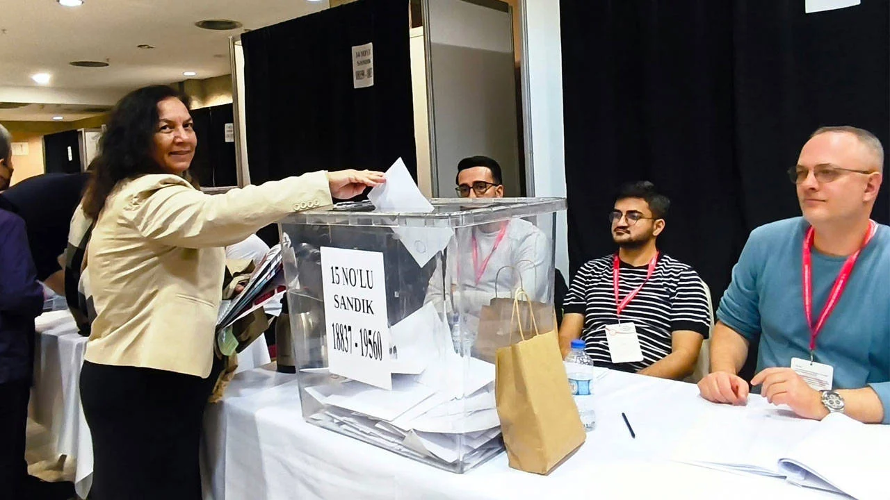 İstanbul Barosu seçimi için sandıklar kuruldu