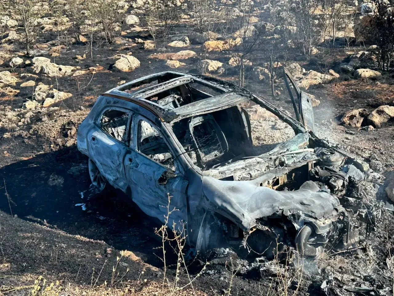 Karaman'da Trafik Kazası: Şarampole Devrilen Araç Alev Alev Yandı