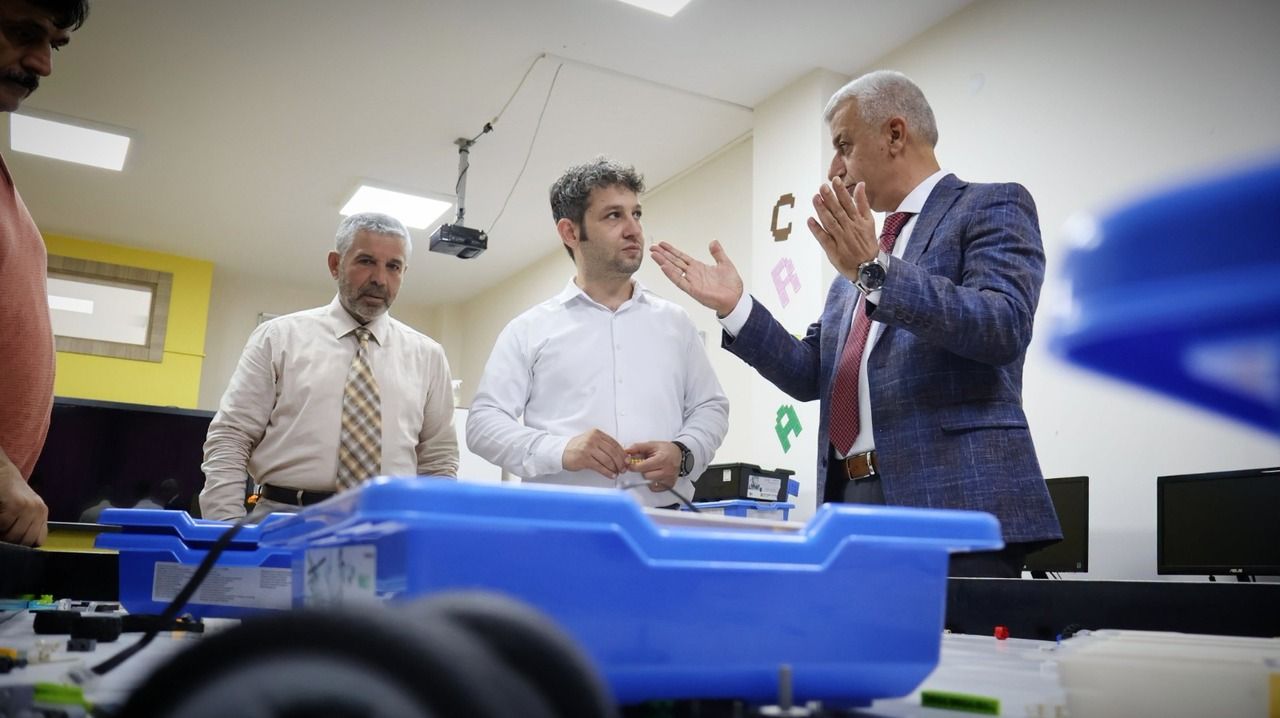 Sadun Kılınç’tan Özel Başarı Kolejine Ziyaret
